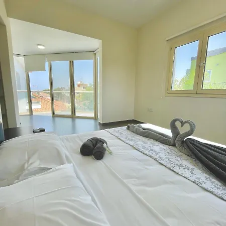 Lydia's Villa *
