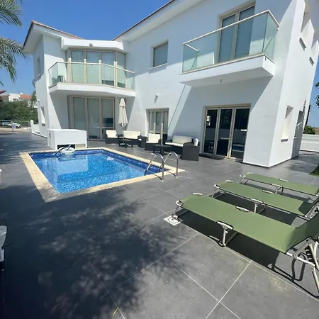 Villa Lydia's *